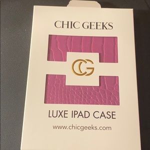 Brand New w/box Chic Geeks IPad Mini Case